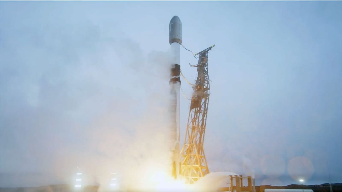 SpaceX launches Starlink satellites in record 135th orbital mission of the year
