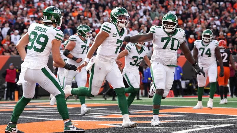 Jets Capture First Win of 2025 Season as QB Breaks Cam Newton Record; Aaron Rodgers Falls to Former Team