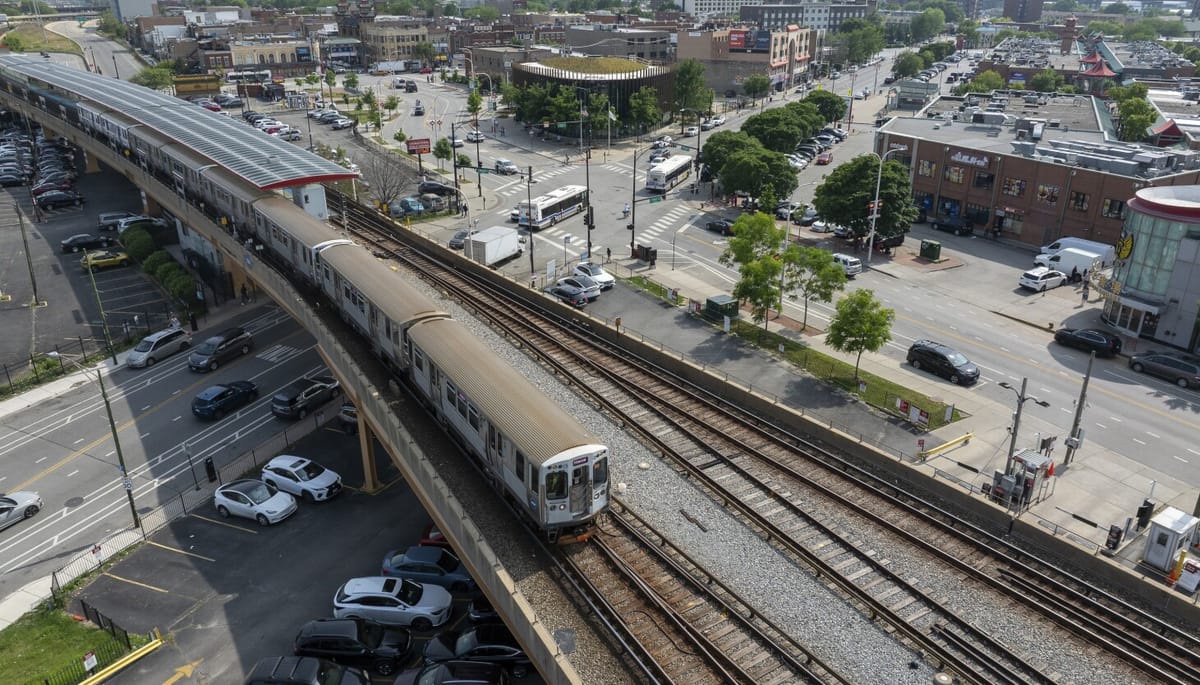 Illinois Lawmakers Approve $1.5 B Transit Package to Strengthen Chicago‑Area Mass Transit