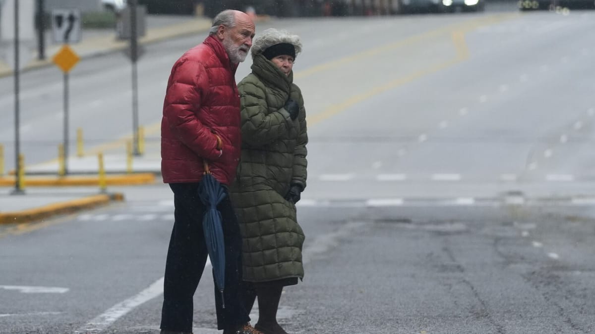 Arctic Air Surge Brings Snow to Parts of U.S. and Unseasonably Cold Temperatures to Florida