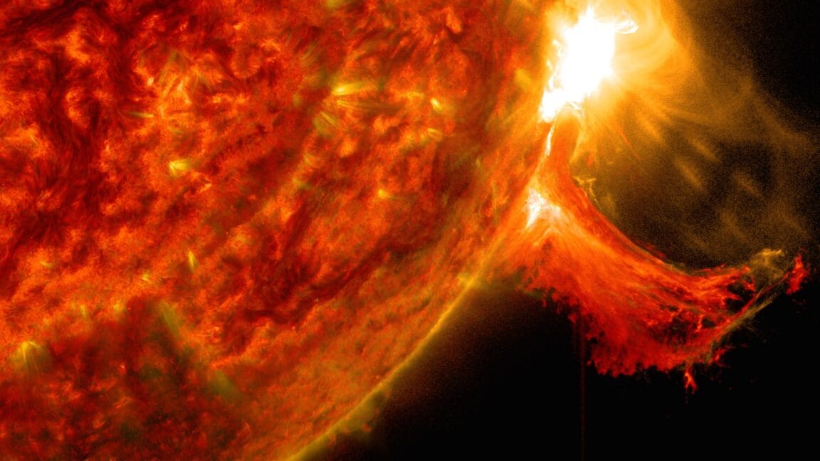 Solar Flare Triggers Grounding of Blue Origin’s New Glenn Rocket