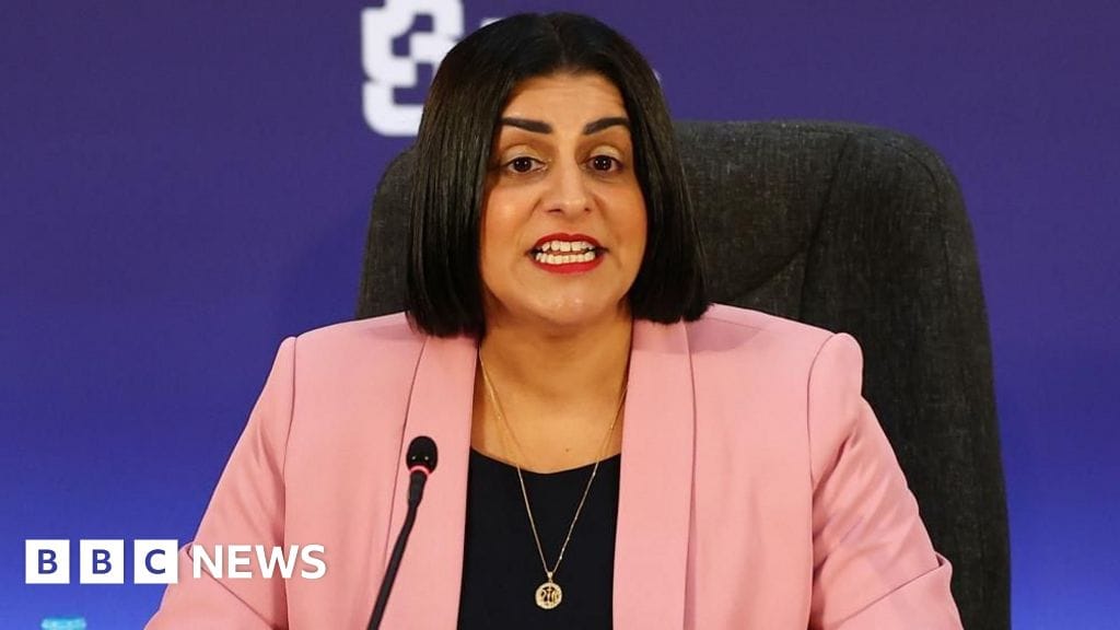 UK asylum reforms would require 20-year wait before refugees can apply for permanent settlement