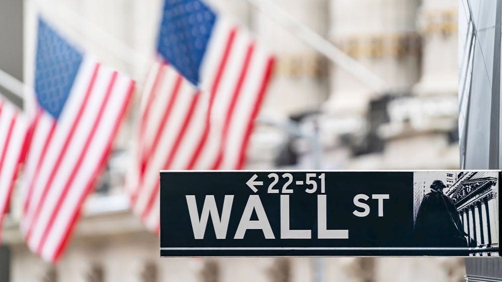 Dow Jones Slides 400 Points as Nvidia and Palantir Extend Losses (Live Update)