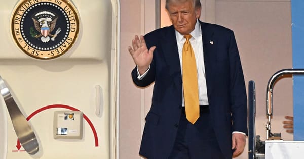 Trump hints at Mar-a-Lago meeting with Xi amid rare‑earth trade talks