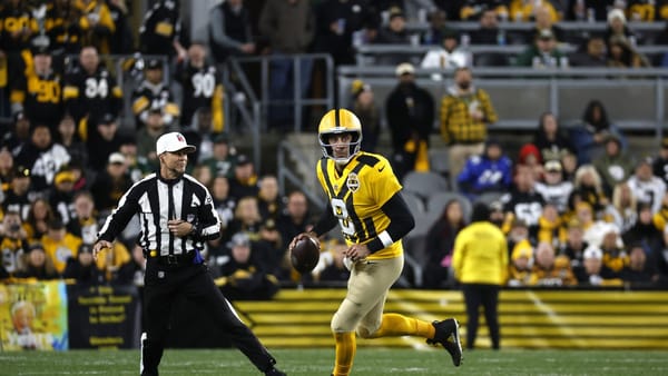 Rodgers Says Steelers Adopted Silent Count at Home After Loud Packers Crowd