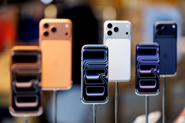 Apple Plans Major iPhone Redesign and New Release Timing, Reducing Dependence on Annual Fall Launch